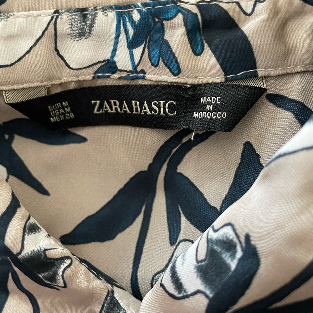 Zara • Floral Button Down Blouse - Picture 5 of 7